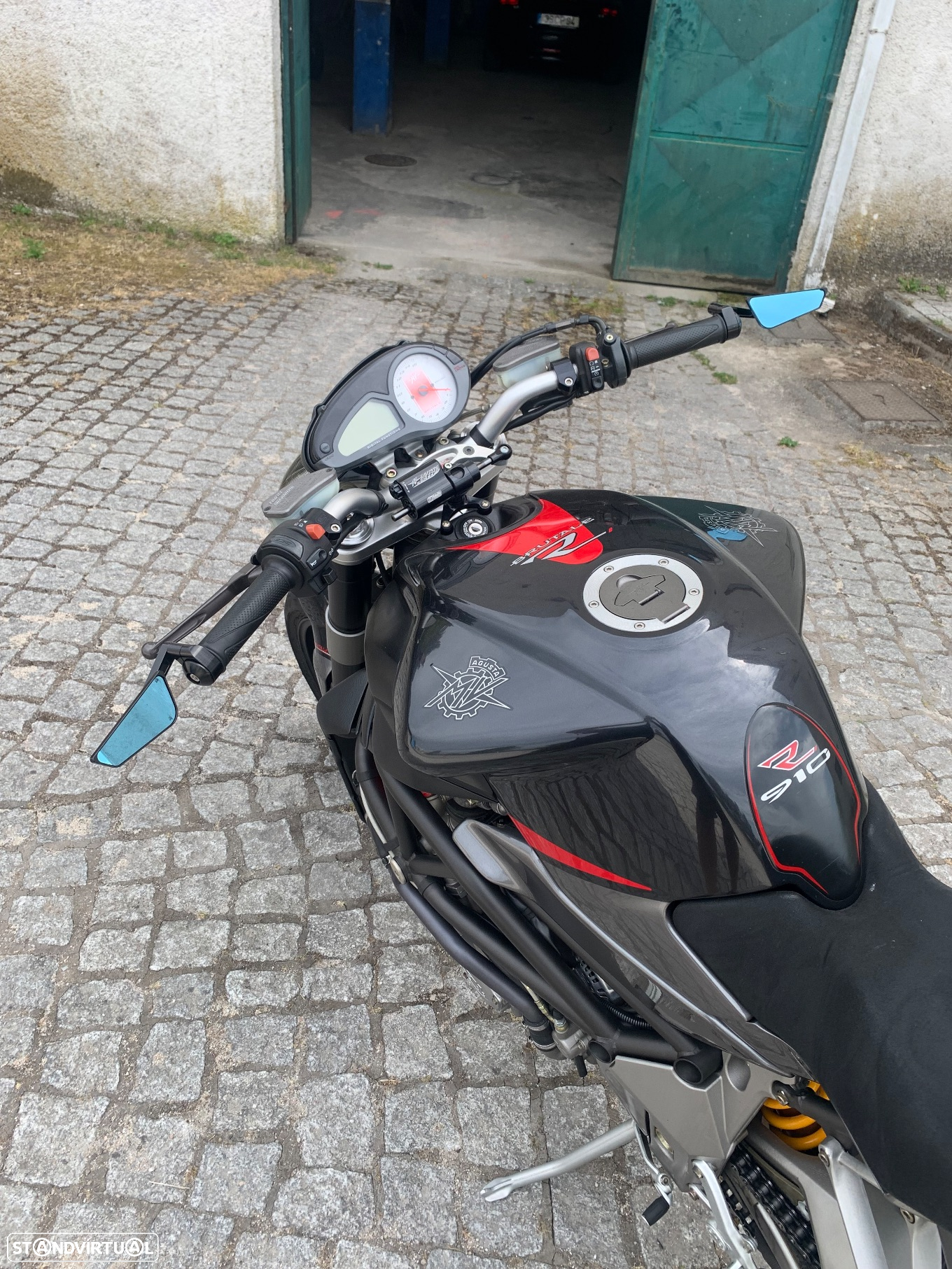 MV Agusta Brutale 910R F4 - 7