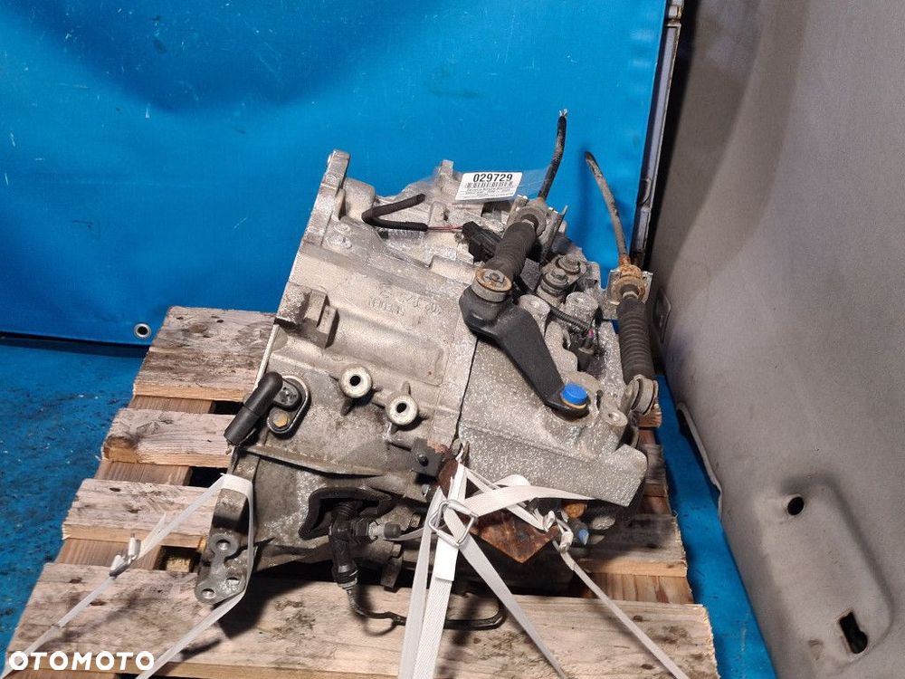 SKRZYNIA BIEGÓW MANUALNA VOLVO V40 S40 1.9D - 6