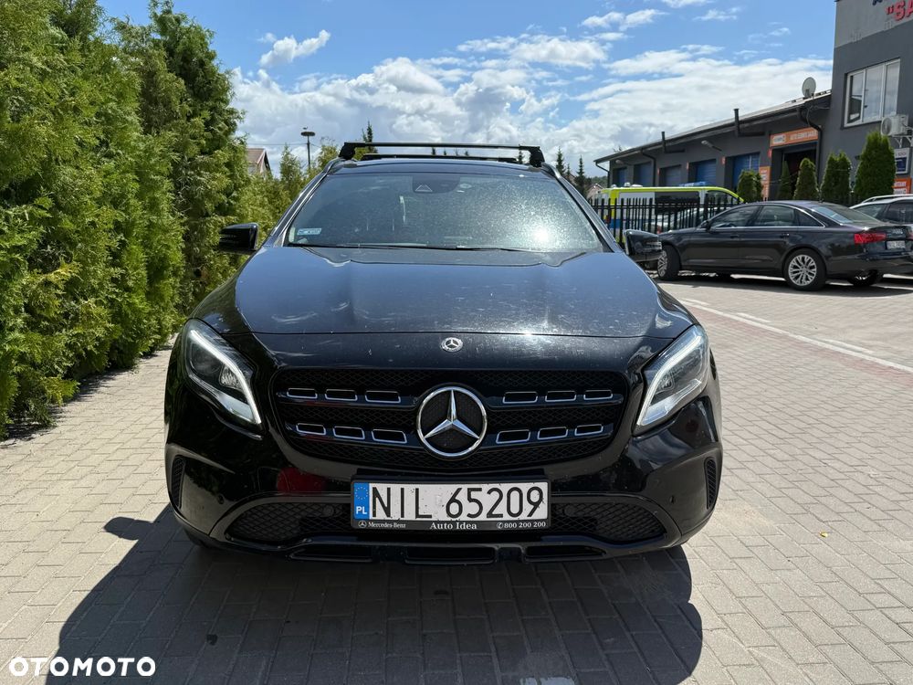 Mercedes-Benz GLA 200 7G-DCT Urban - 2