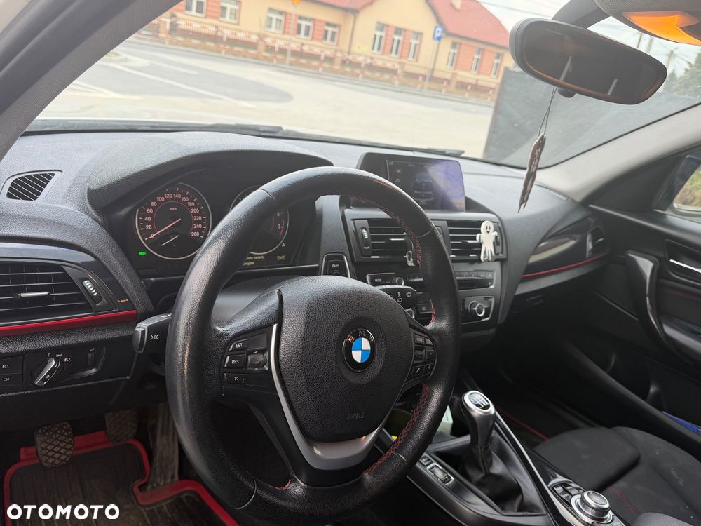 BMW Seria 1 114i Sport Line - 6