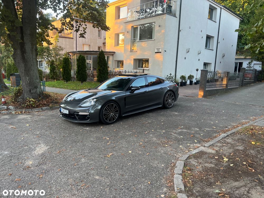 Porsche Panamera 4S - 13