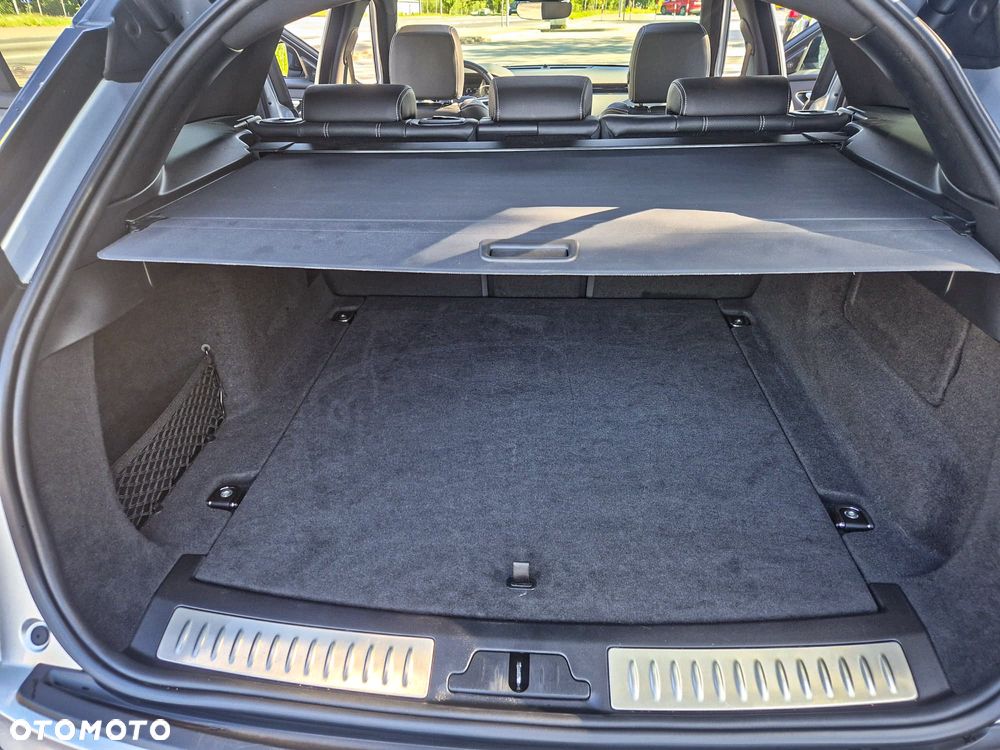 Land Rover Range Rover Velar D200 R-Dynamic - 25
