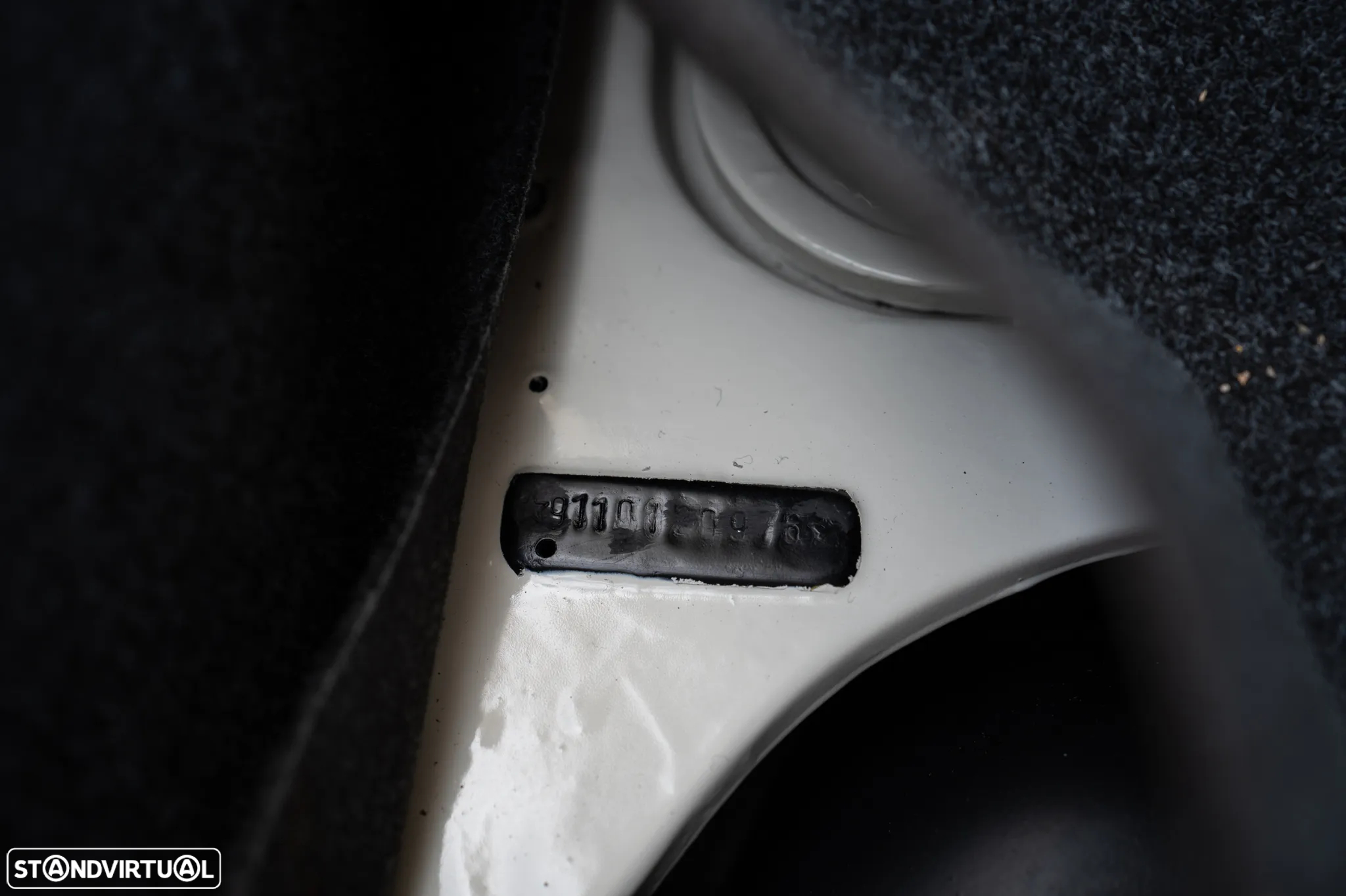 Porsche 911 Série F - 26