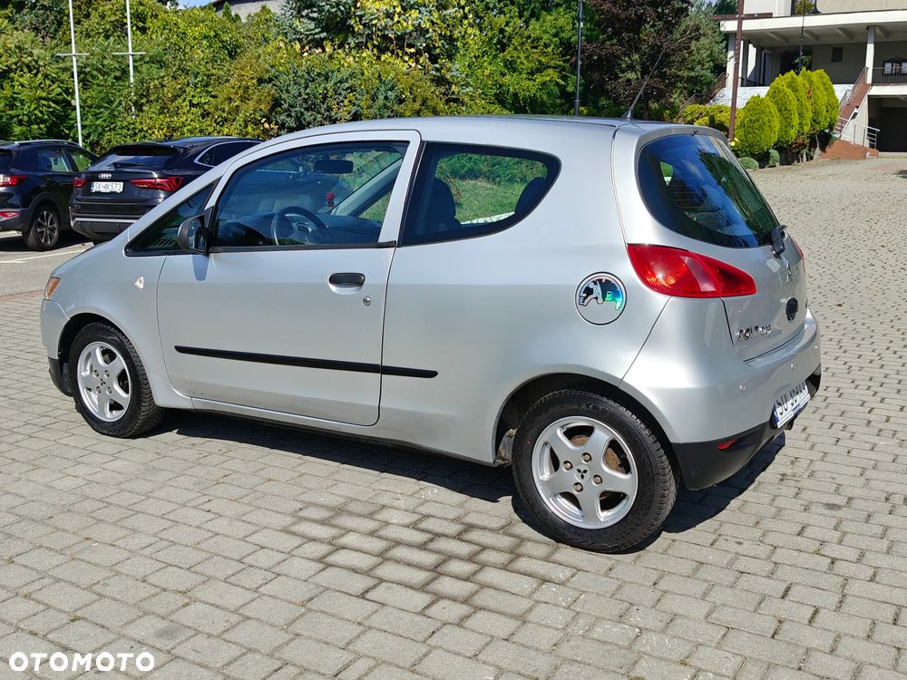 Toyota Yaris 1.0 VVT-i - 19