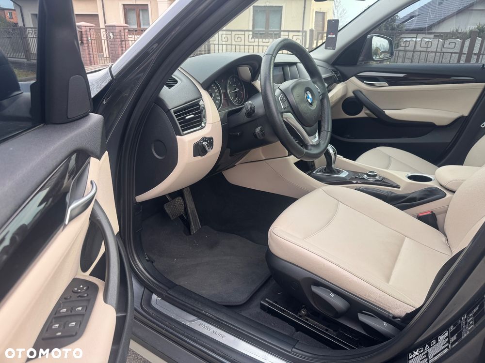 BMW X1 xDrive25d Sport Line - 12