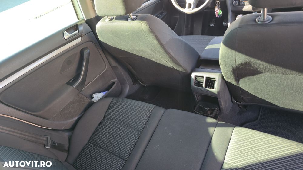 Volkswagen Golf 1.6 TDI DPF Trendline - 8