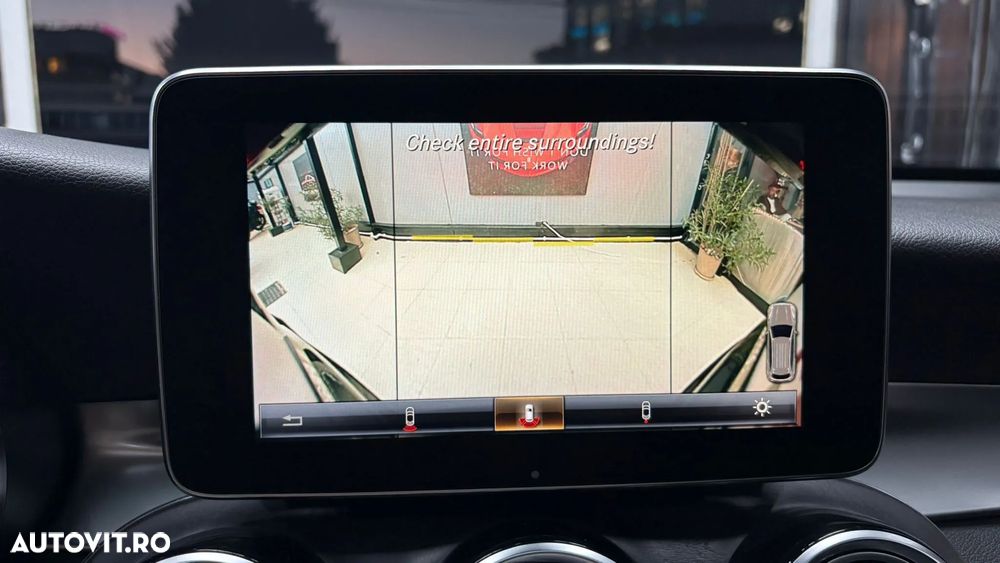 Mercedes-Benz GLC 250 d 4Matic 9G-TRONIC AMG Line - 12