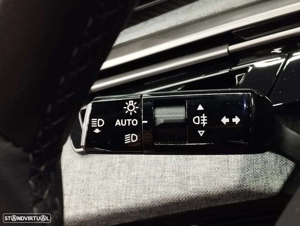 Peugeot 3008 1.2 Hybrid Allure e-DCS6 - 25