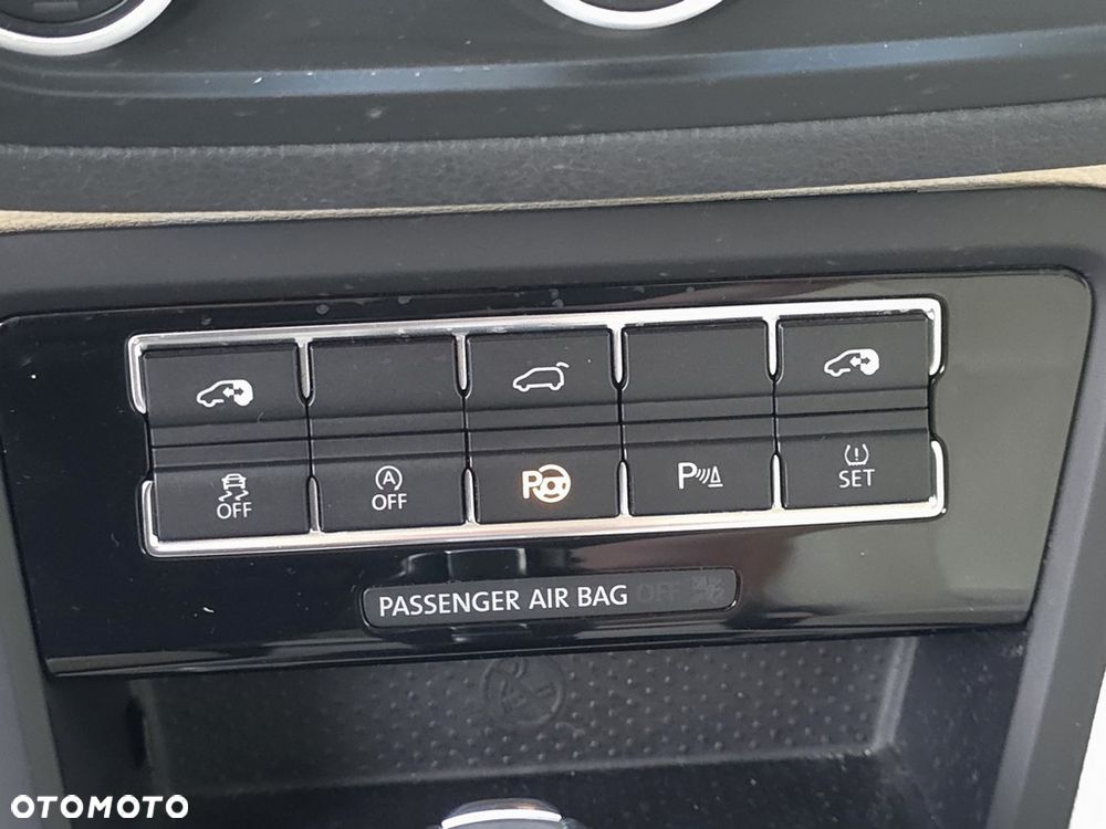 Volkswagen Sharan 2.0 TDI Highline DSG - 18
