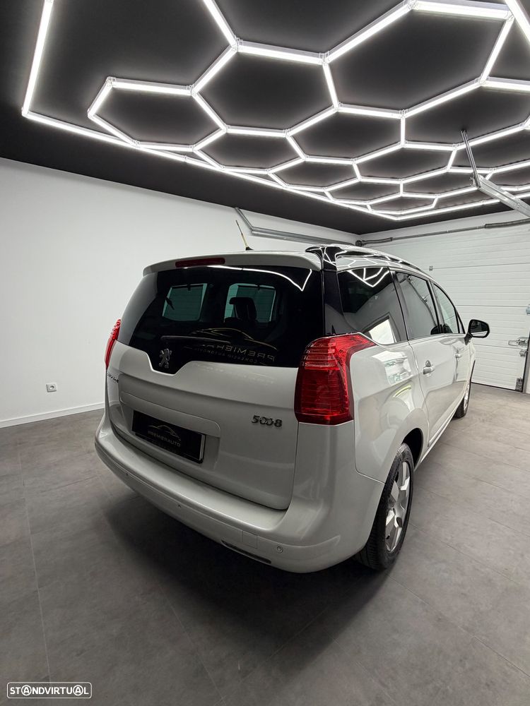 Peugeot 5008 1.6 HDi 5L Allure J17 - 6