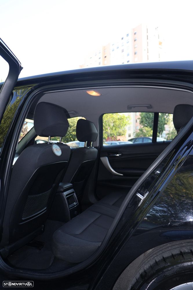 BMW 116 d EfficientDynamics - 8