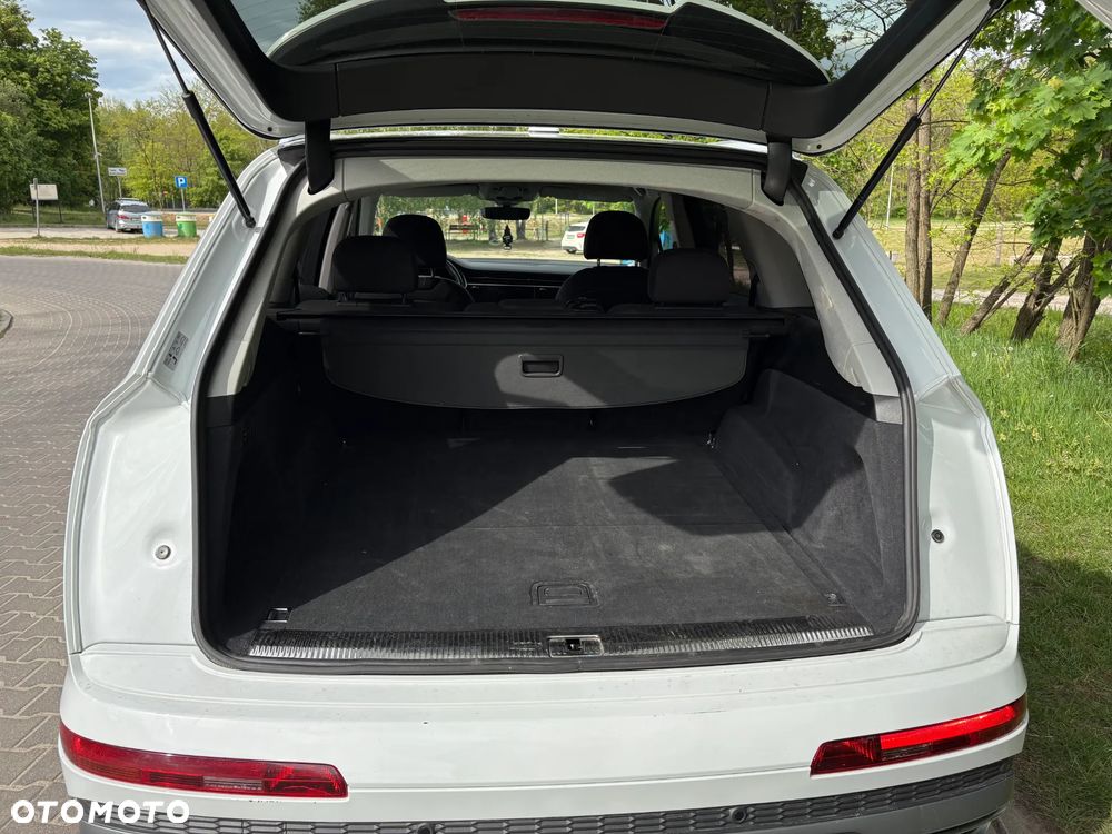 Audi Q7 - 12