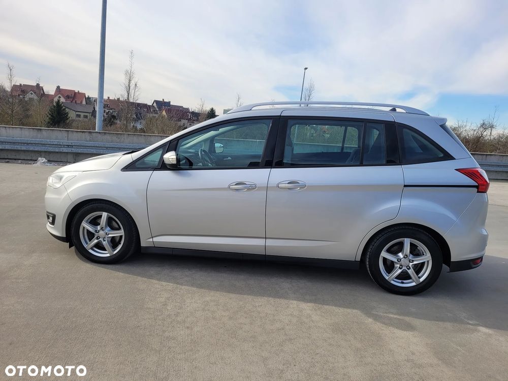 Ford Grand C-MAX - 4