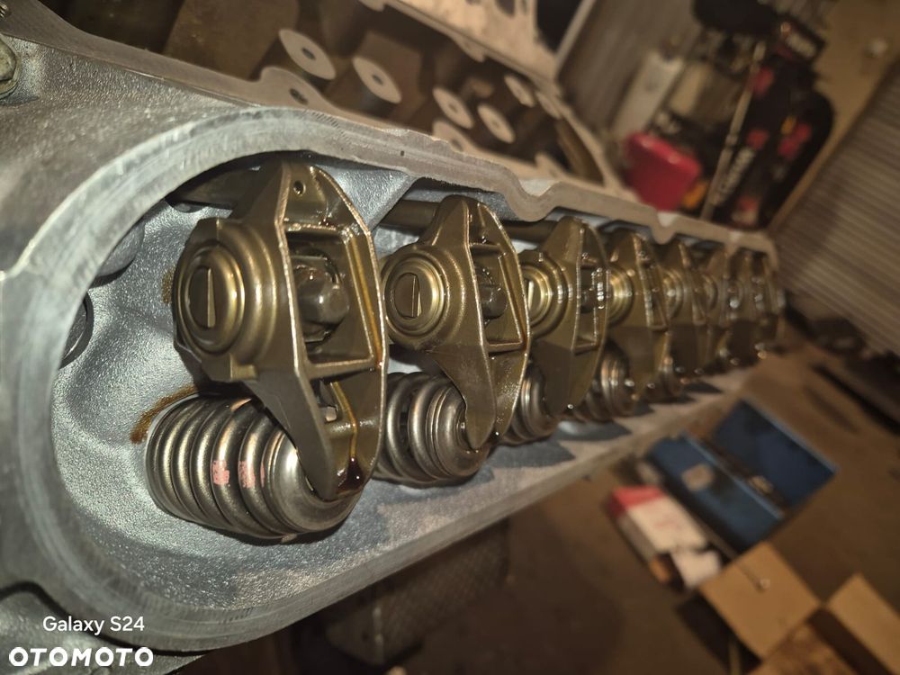 Cadillac Escalade - 24