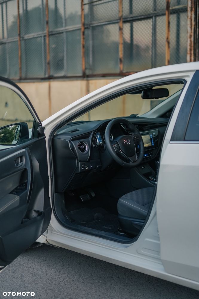 Toyota Corolla 1.6 Comfort MS - 10