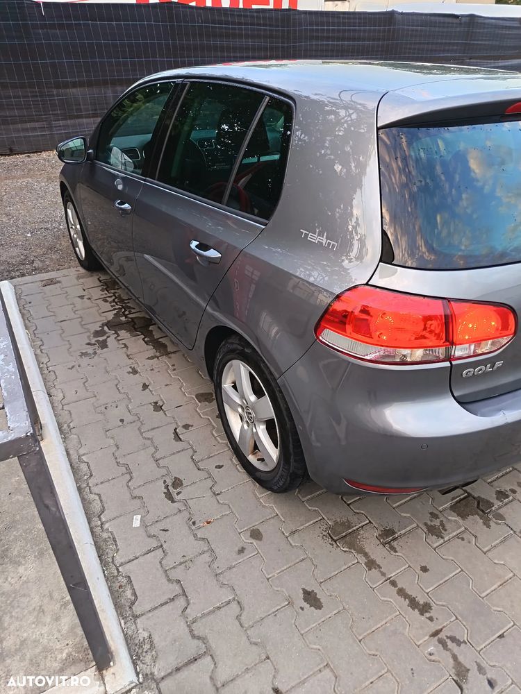 Volkswagen Golf 2.0 TDI DPF BlueMotion Technology Team - 3