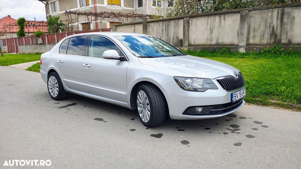 Skoda Superb 2.0 TDI Elegance - 5