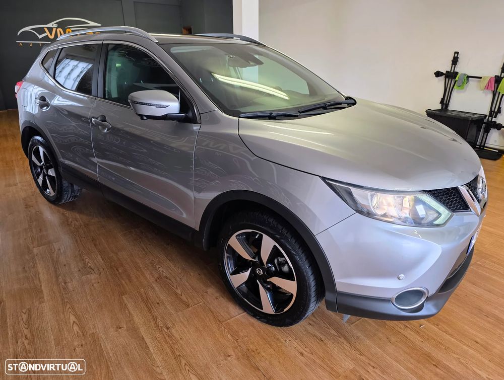 Nissan Qashqai 1.5 dCi N-Connecta 18 - 15