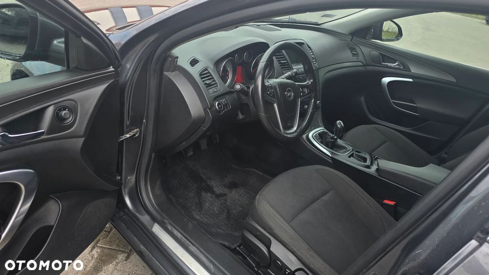 Opel Insignia 1.6 - 8