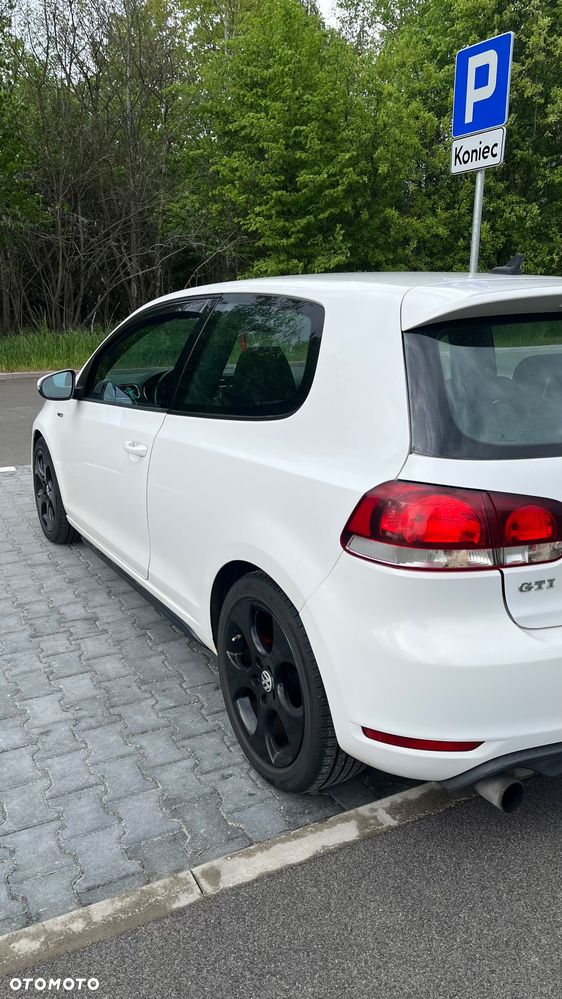 Volkswagen Golf - 4