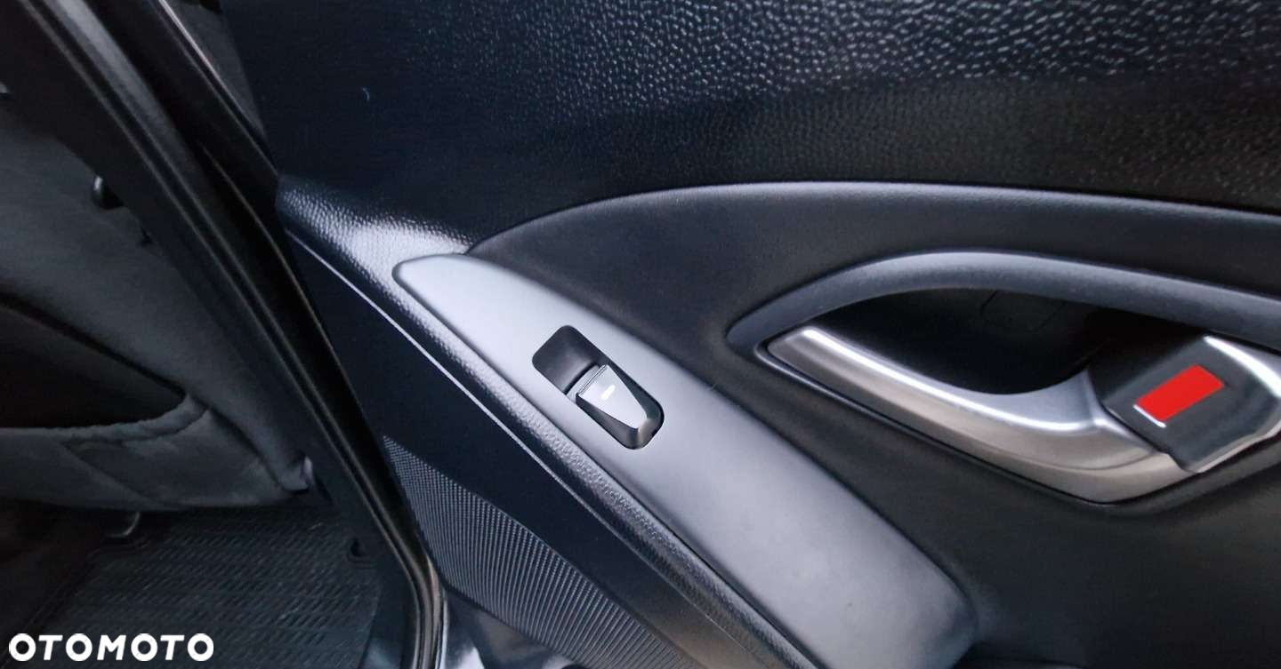 Hyundai ix35 - 25