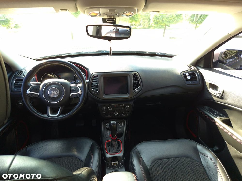 Jeep Compass - 9