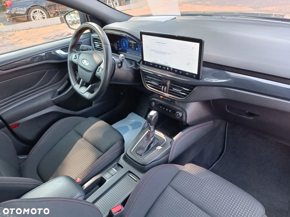 Ford Focus 1.0 EcoBoost mHEV ST-Line X - 25