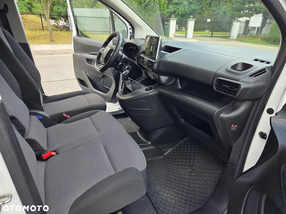 Citroën BERLINGO - 27