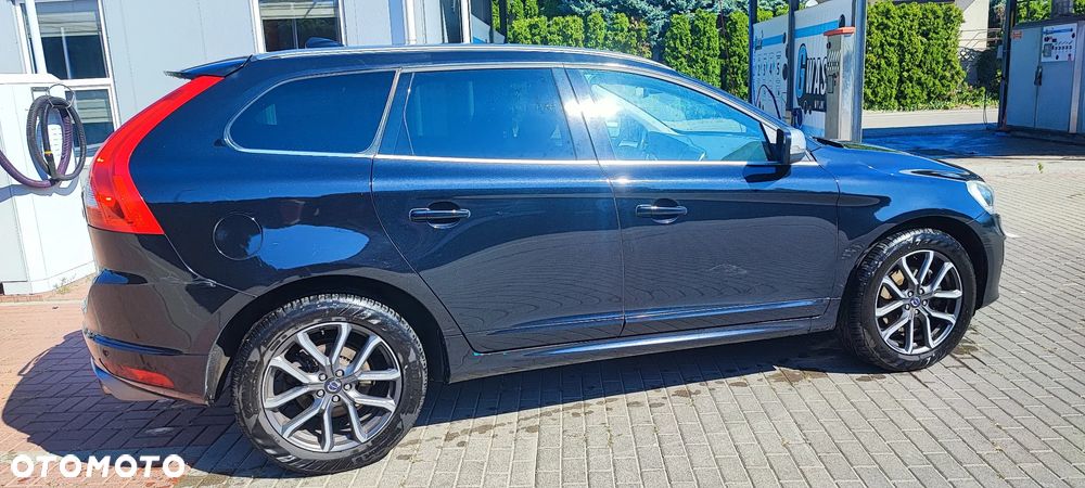 Volvo XC 60 D5 AWD Summum - 11