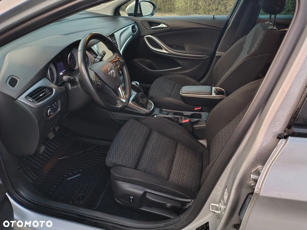Opel Astra - 17