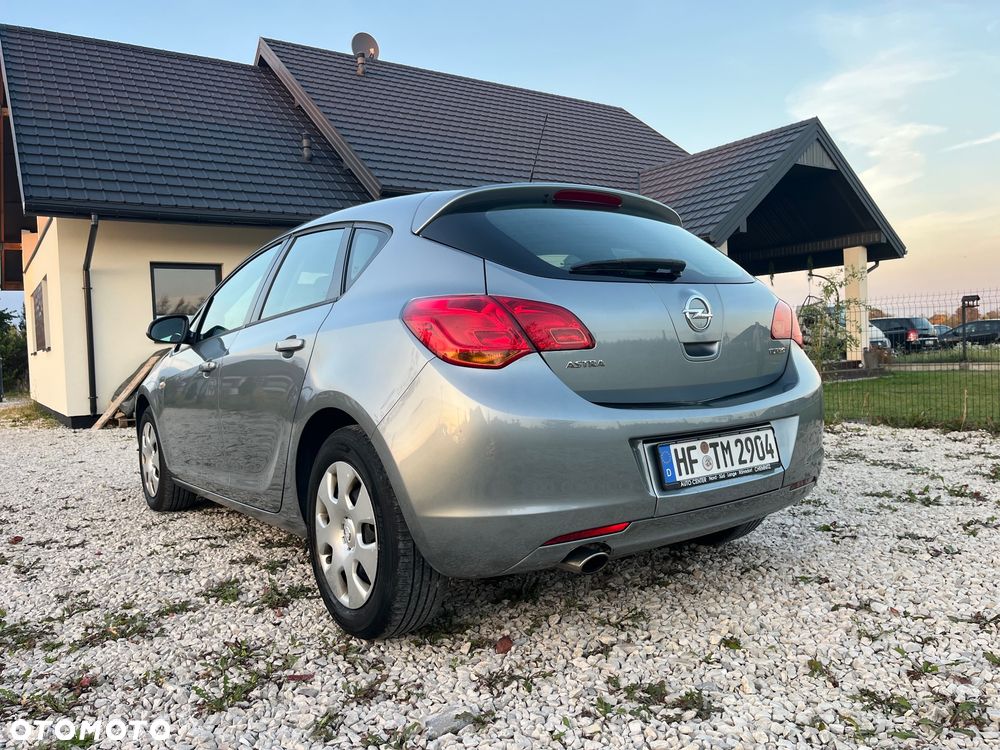 Opel Astra 1.4 Turbo Selection - 18