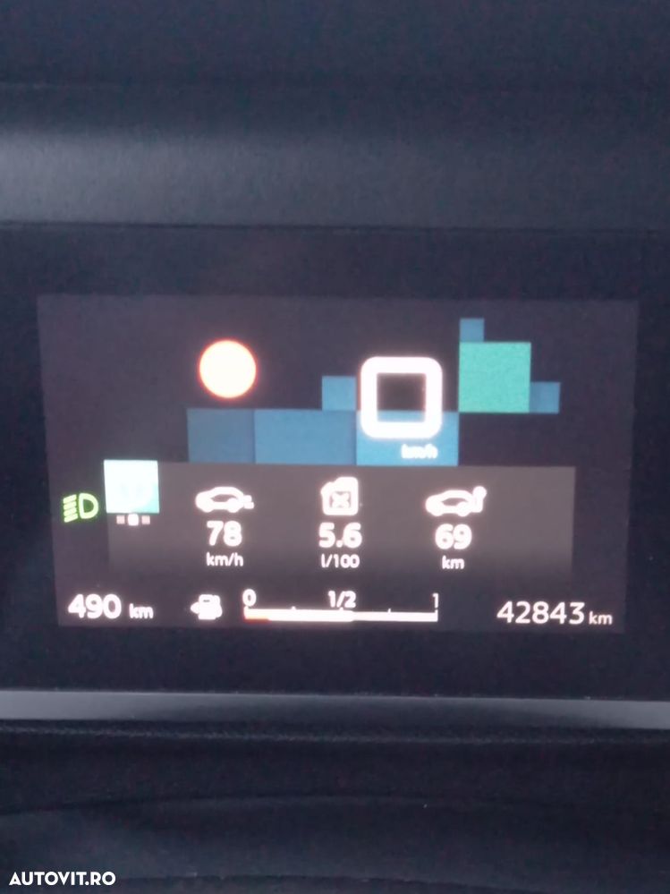 Citroën C4X 1.2 PureTech 100 S&S BVM6 Feel - 9