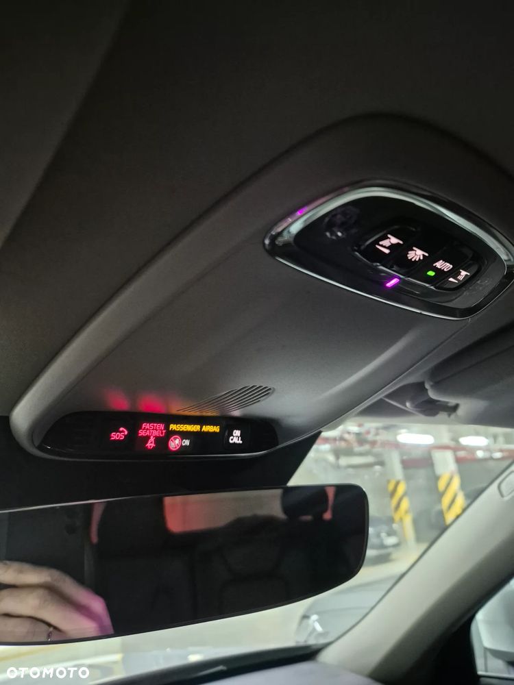 Volvo XC 90 D5 AWD Inscription 7os - 5