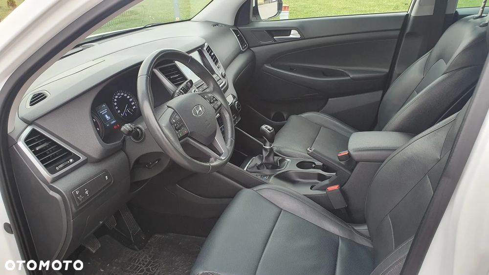 Hyundai Tucson blue 1.7 CRDi 2WD Advantage - 9