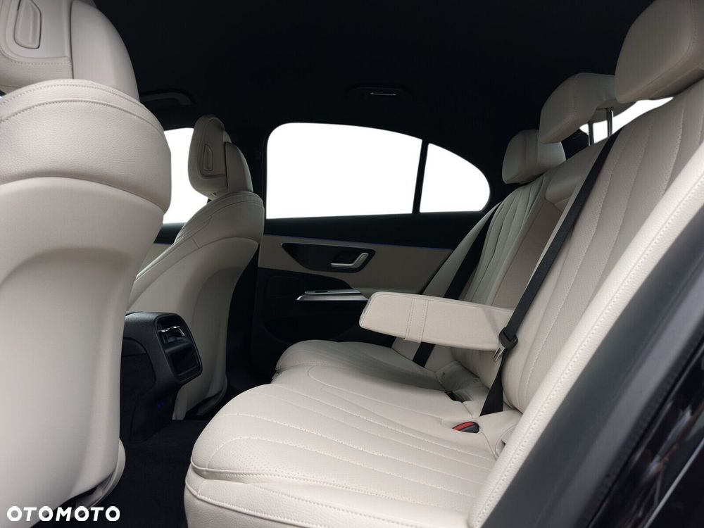 Mercedes-Benz Klasa E 200 mHEV Avantgarde 9G-Tronic - 10