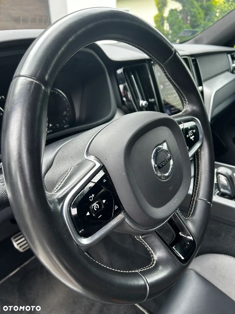 Volvo XC 60 B4 B R-Design - 28
