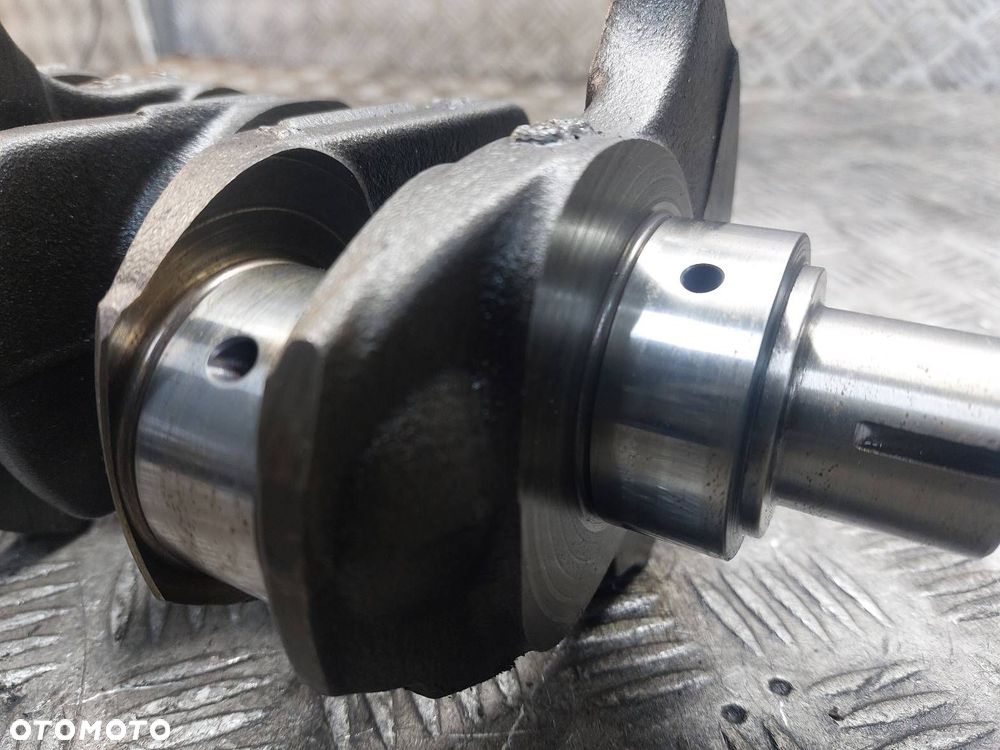 WAŁ KORBOWY RENAULT SCENIC I LIFT 1.9 DTI F9Q F9Q731 - 2