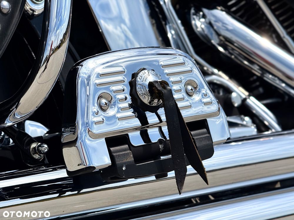 Harley-Davidson Softail Heritage Classic - 18