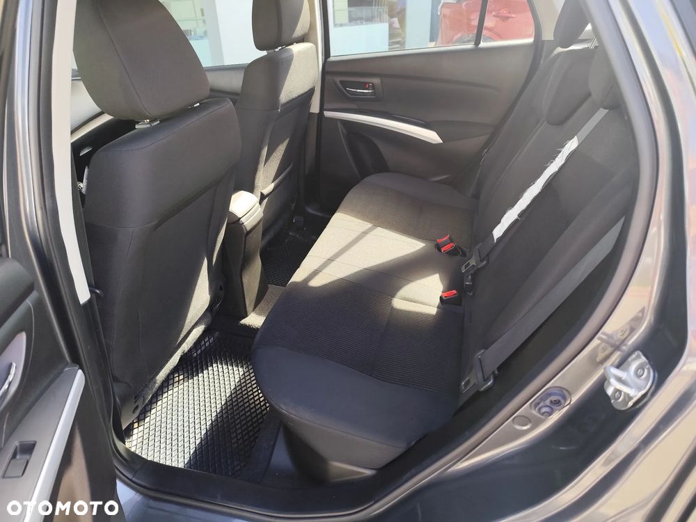 Suzuki SX4 S-Cross 1.0 T Comfort - 8