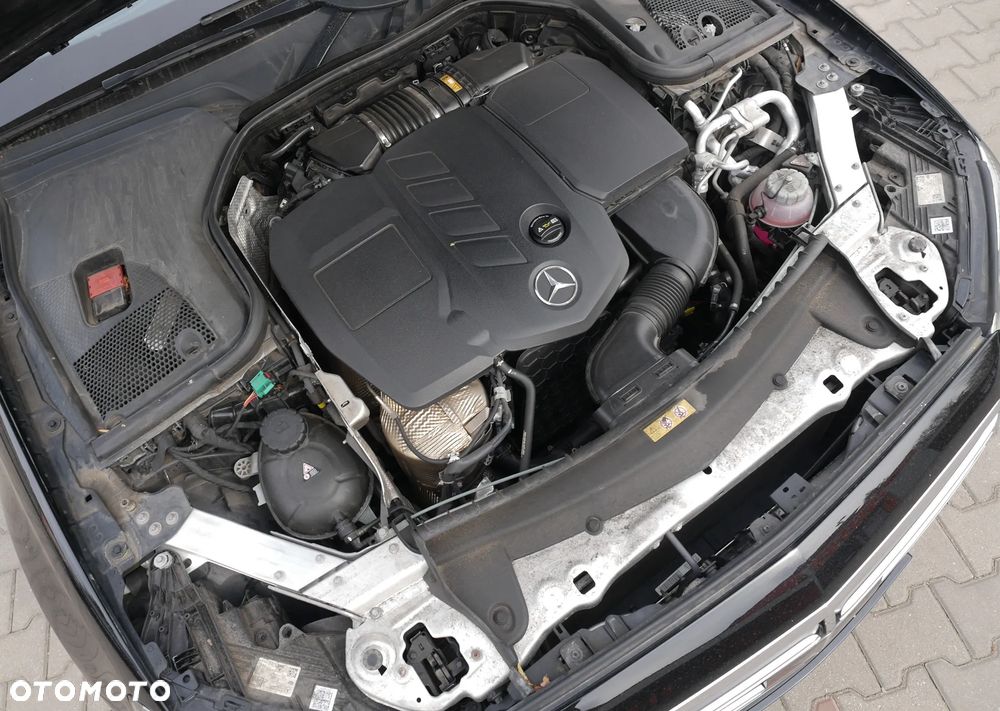 Mercedes-Benz Klasa E 300 de 9G-TRONIC Exclusive - 24
