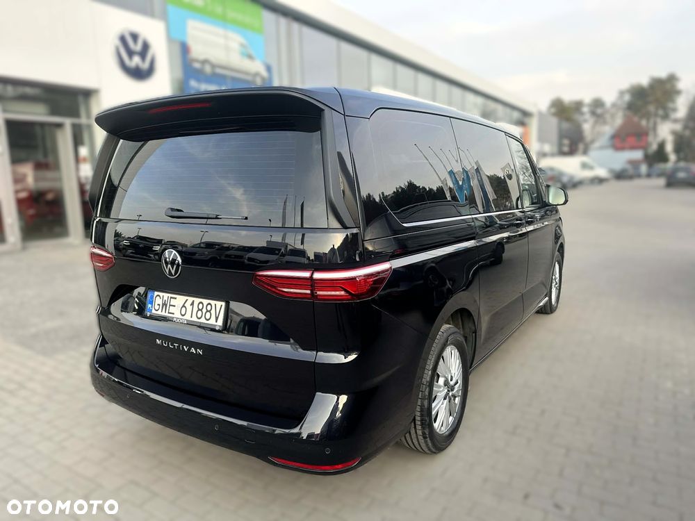 Volkswagen Multivan - 10