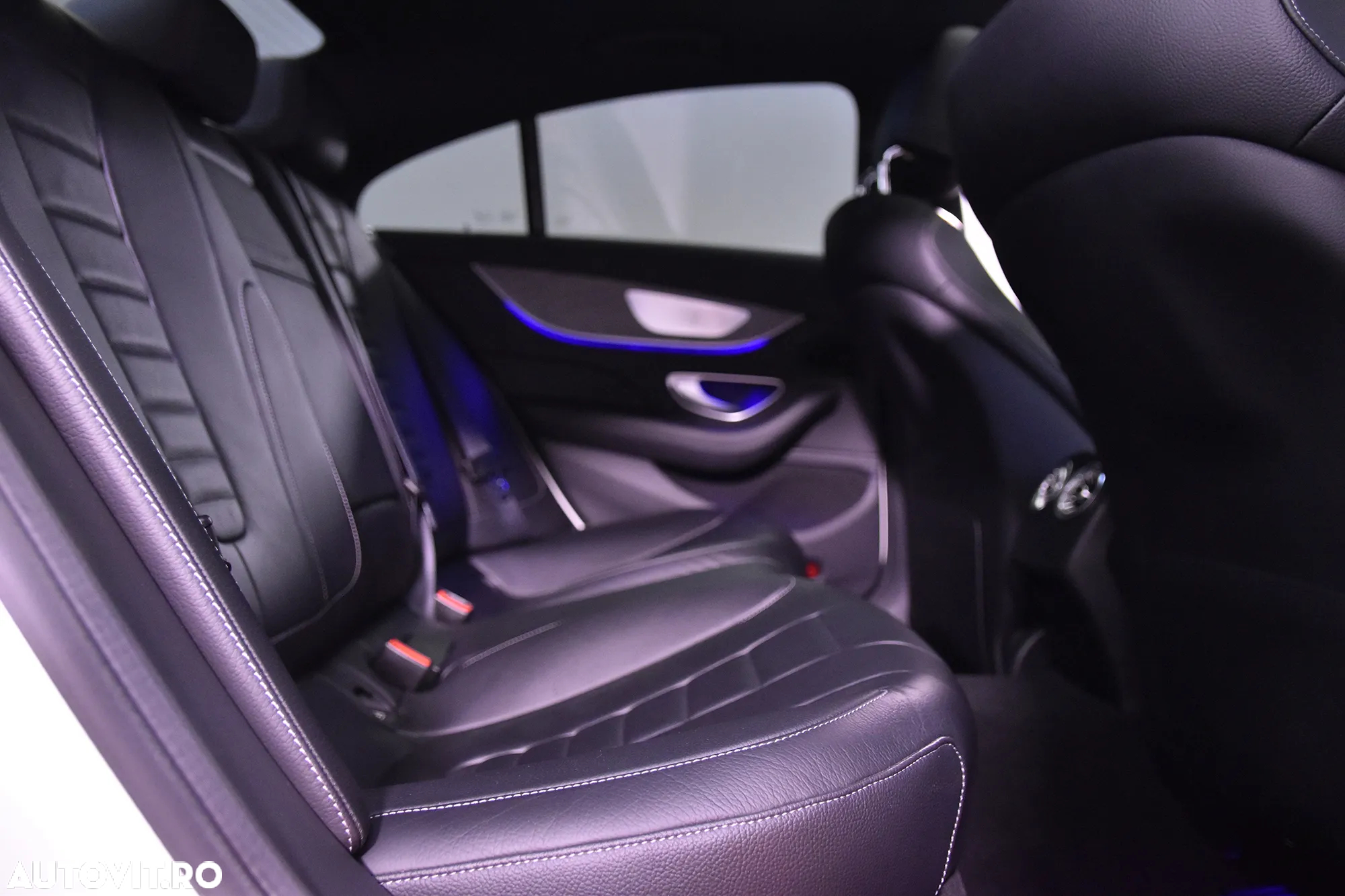 Mercedes-Benz CLS 450 4MATIC Aut - 12
