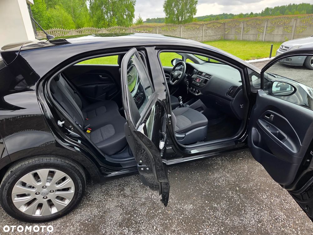 Kia Rio 1.4 Dream Team Edition - 23