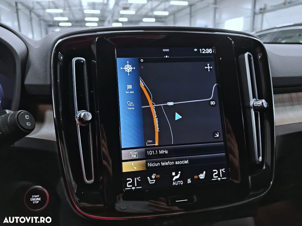 Volvo XC 40 T2 AT8 Momentum - 11