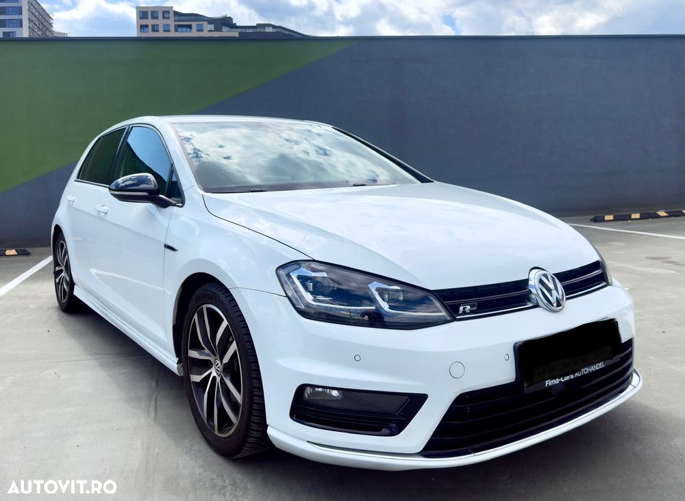 Volkswagen Golf - 2