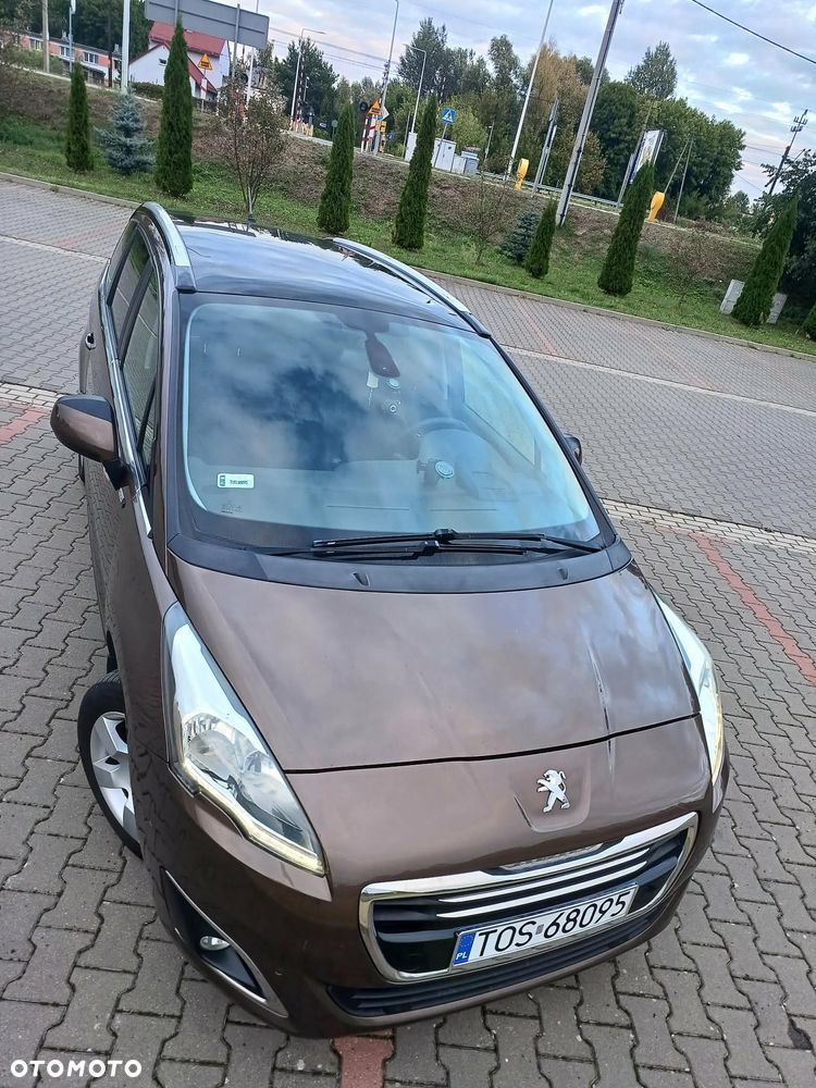 Peugeot 5008 HDI FAP 150 Style - 4