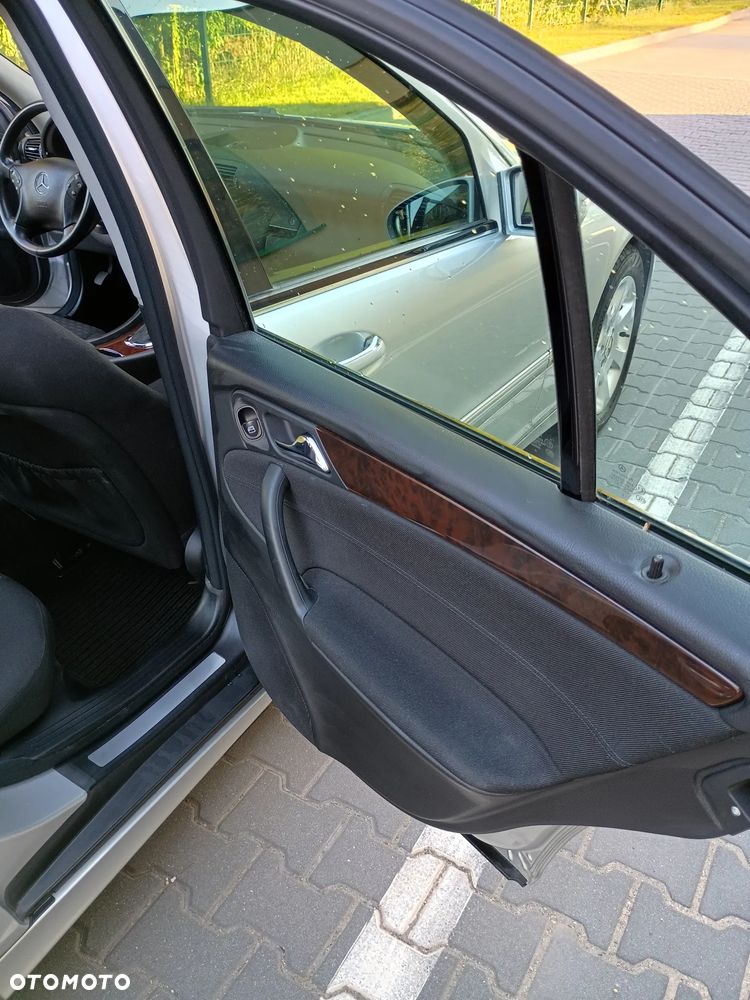 Mercedes-Benz Klasa C 180 Kompressor Automatik Elegance - 20