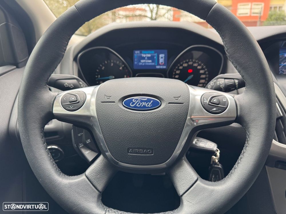 Ford Focus SW 1.6 TDCi ECOnetic 88g S&S Titanium - 11