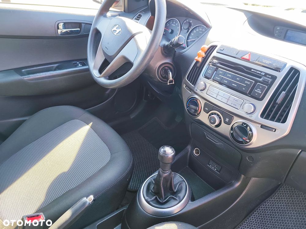 Hyundai i20 1.25 Classic + - 17