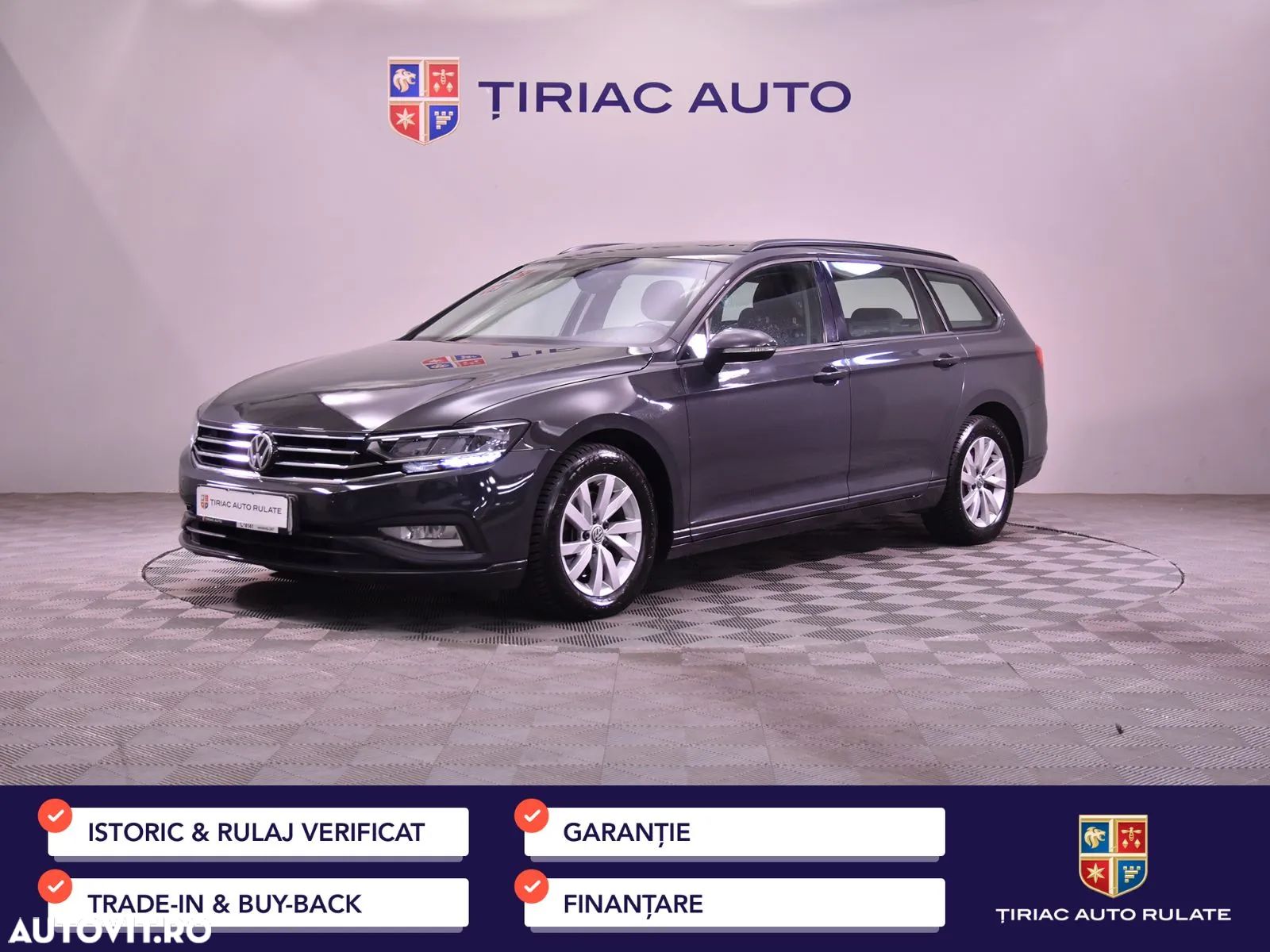 Volkswagen Passat - 1